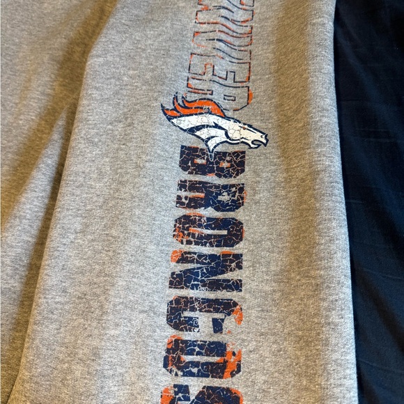 NFL Denver Broncos Women’s Gray Wide Leg Sweatpants sz Large NWT - Picture 3 of 6